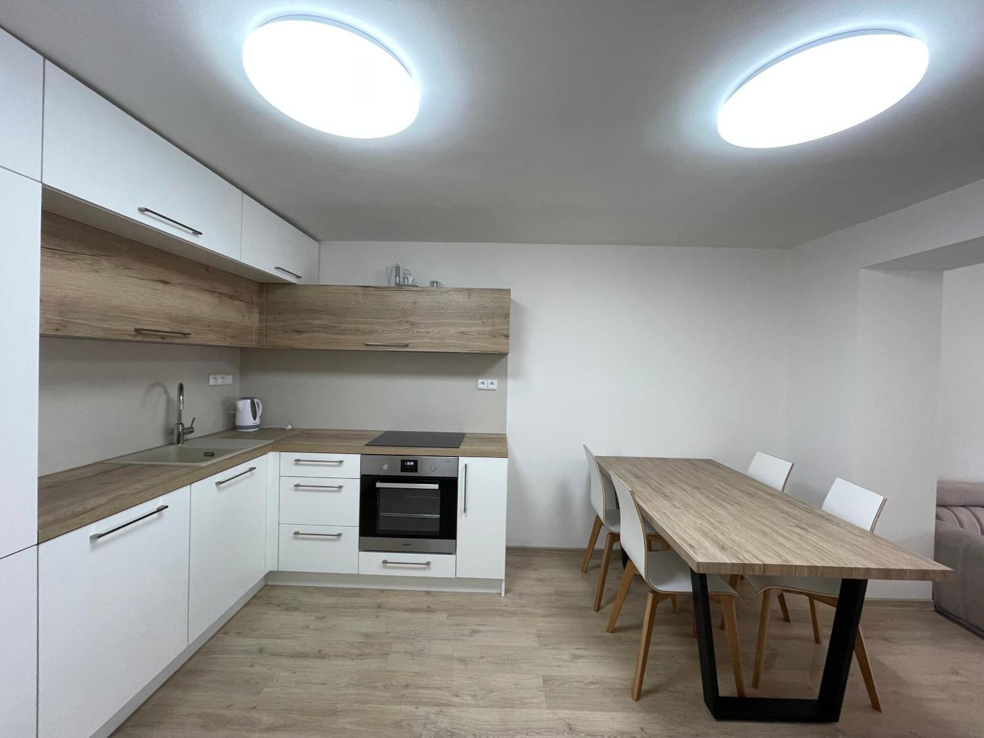 Apartman Sadova Zlín Esterno foto