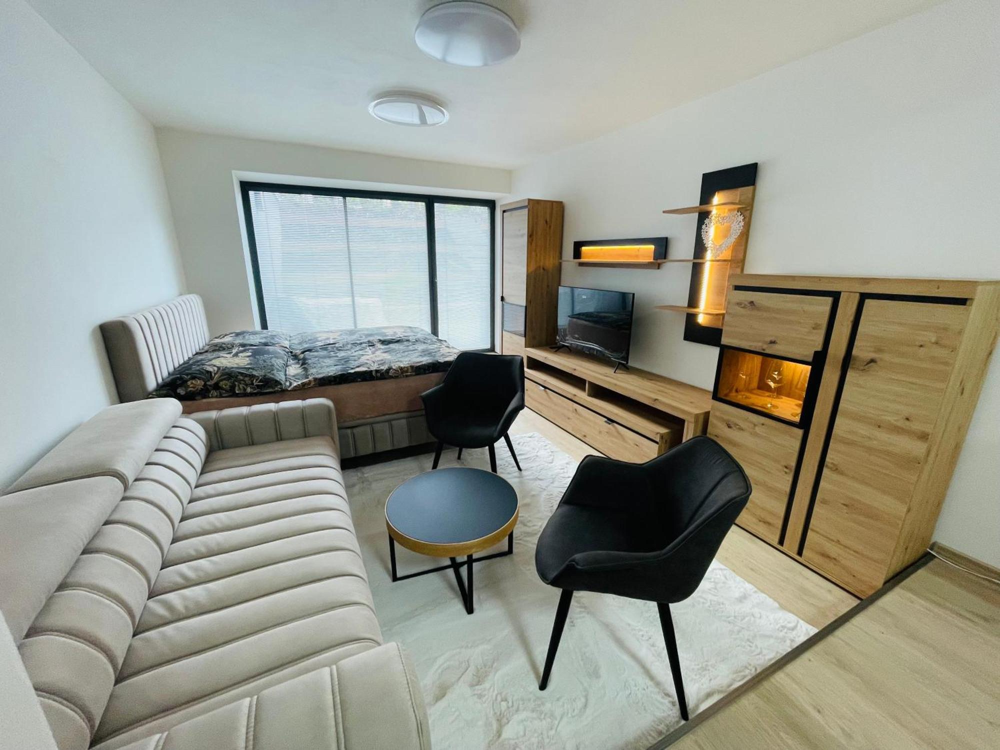 Apartman Sadova Zlín Esterno foto